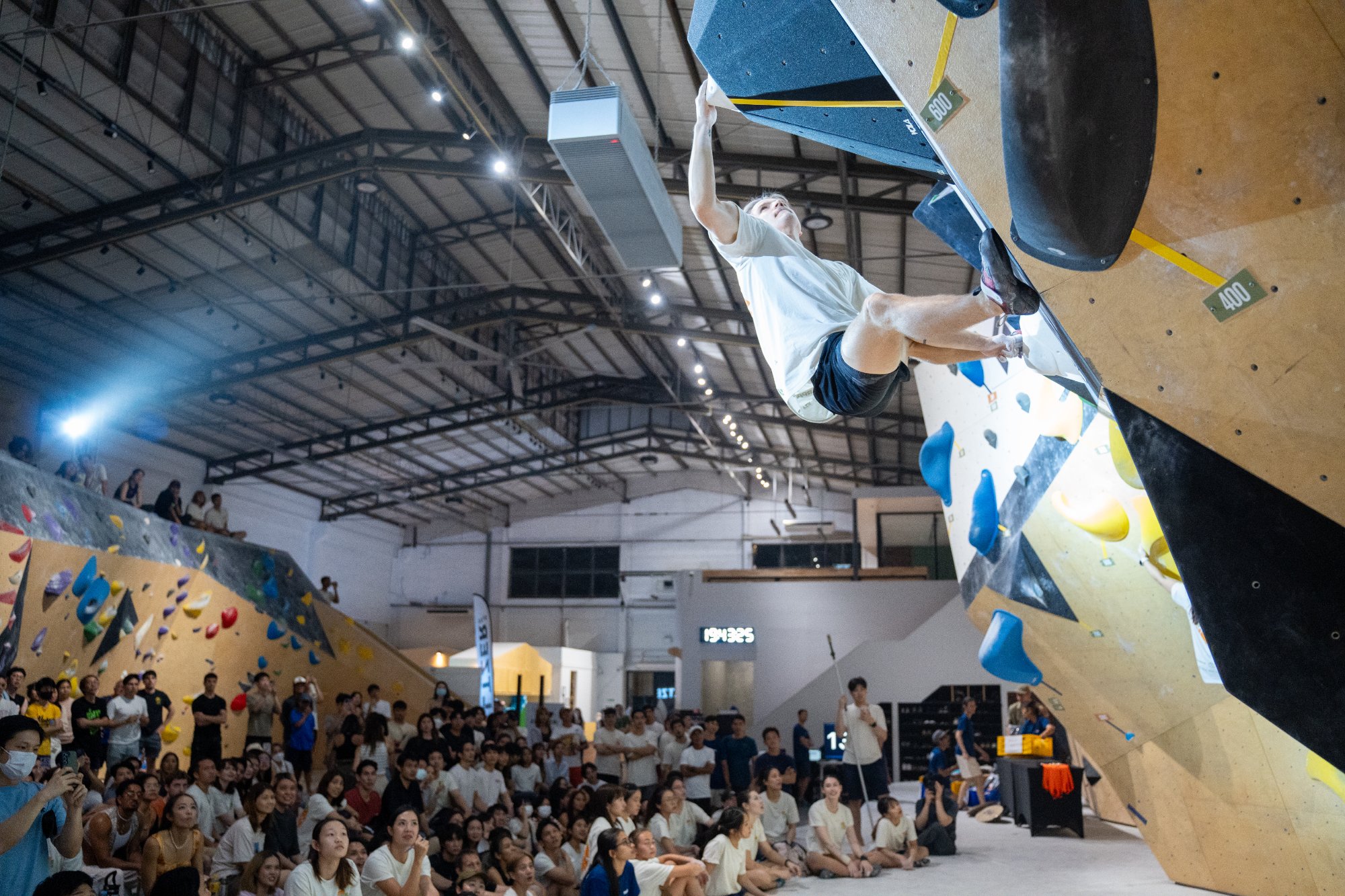 Bouldering competition crowd